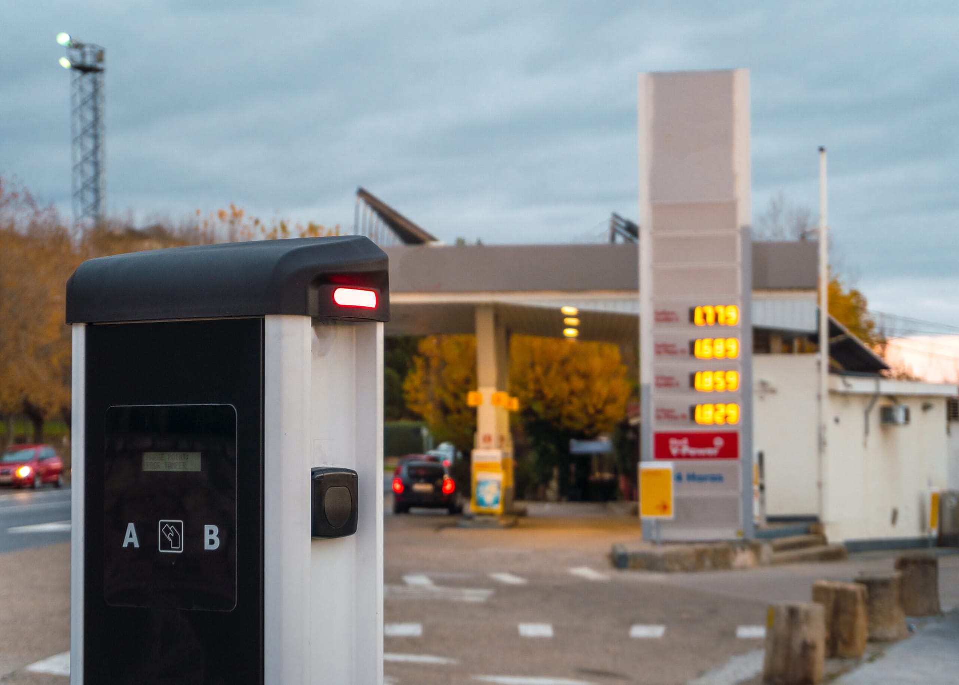 leroy merlin, auchan et decathlon déploient 5 000 bornes de recharge pour révolutionner la mobilité Électrique